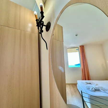 Menada Atrium Апартамент