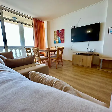 Menada Atrium Elenite