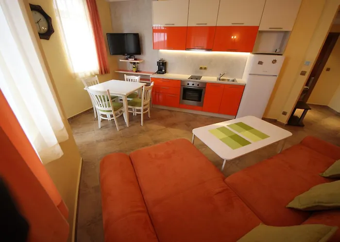Menada Atrium Apartament Elenite